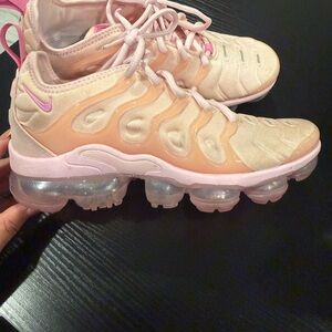 Nike Pink Vapor Max Air-Cushion Sneakers